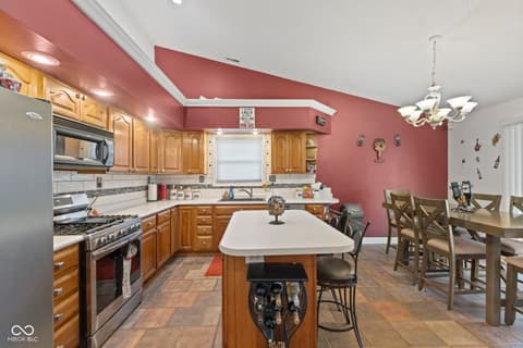 Kitchen at 4012 S Loganberry Court, New Palestine, IN
