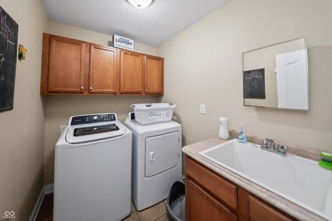 Laundry room at 1839 Richards Drive, Seymour, IN
