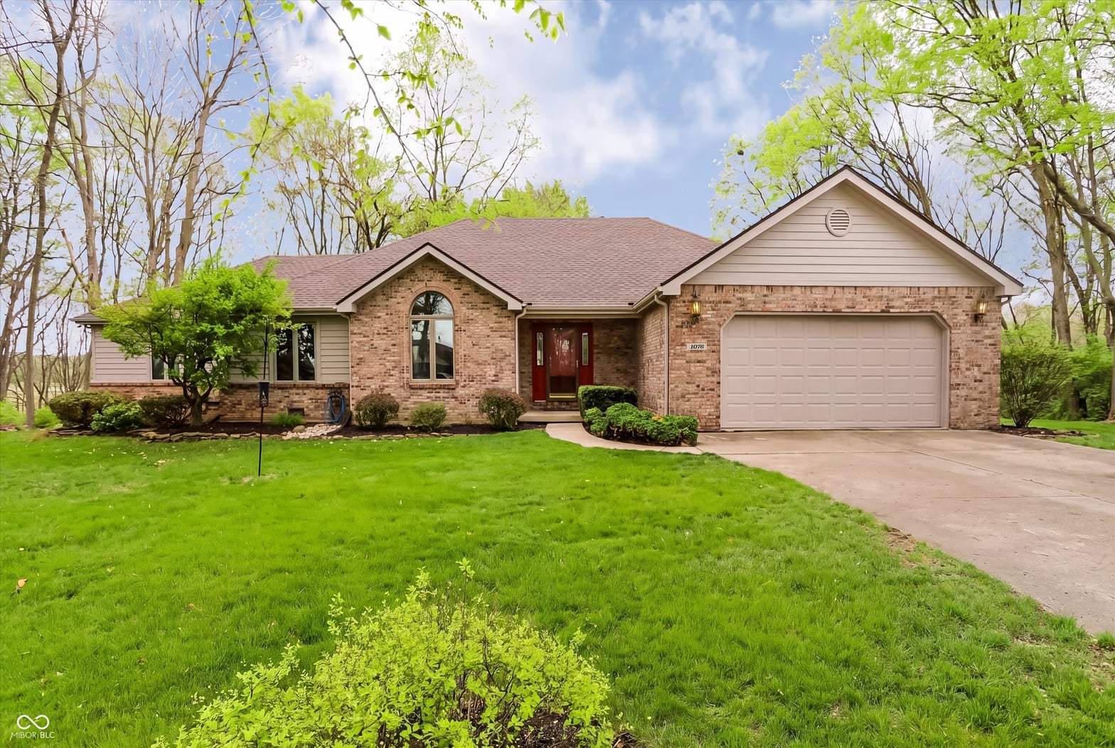 Front exterior at 1076 Chipmunk Lane, Pendleton, IN