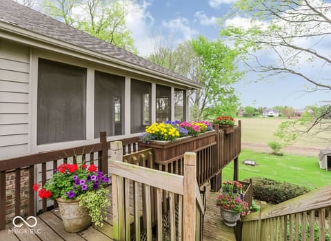 Outdoor living area at 1076 Chipmunk Lane, Pendleton, IN