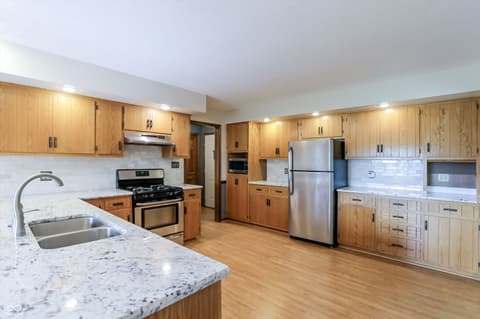 Kitchen at 1076 Chipmunk Lane, Pendleton, IN
