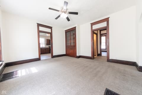 Photo of 1420 Chestnut Street, Columbus, IN