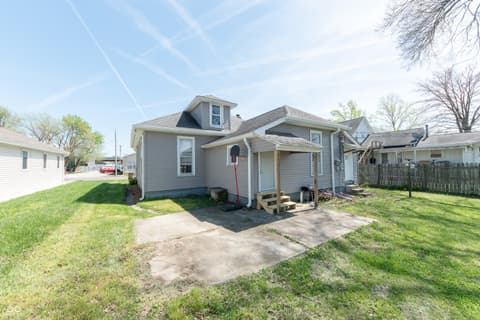 Photo of 1420 Chestnut Street, Columbus, IN