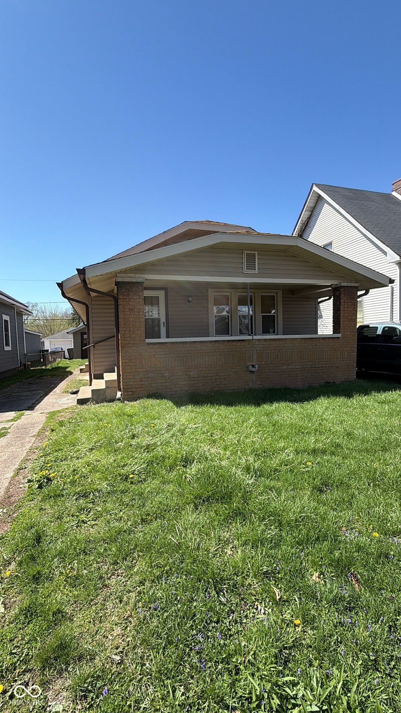 Photo of 286 N Tremont Street, Indianapolis, IN