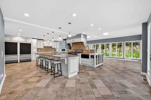 Photo of 771 Coventry Drive, Seymour, IN