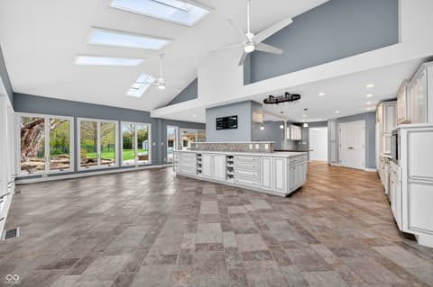 Photo of 771 Coventry Drive, Seymour, IN