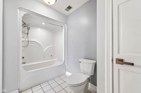 Photo of 771 Coventry Drive, Seymour, IN