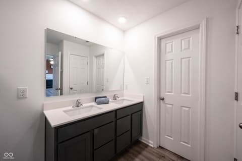 Photo of 8194 Copperleaf Lane, Pendleton, IN