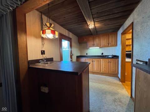 Bar — 353 E Rivercrest Drive, Rushville, IN