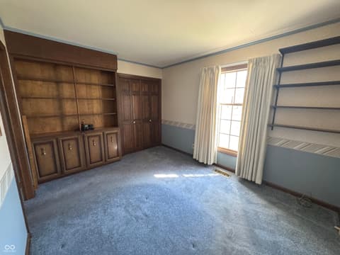 Den — 353 E Rivercrest Drive, Rushville, IN