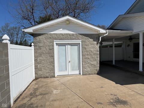 Pool at 353 E Rivercrest Drive, Rushville, IN