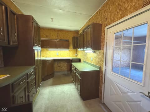 Workshop — 353 E Rivercrest Drive, Rushville, IN
