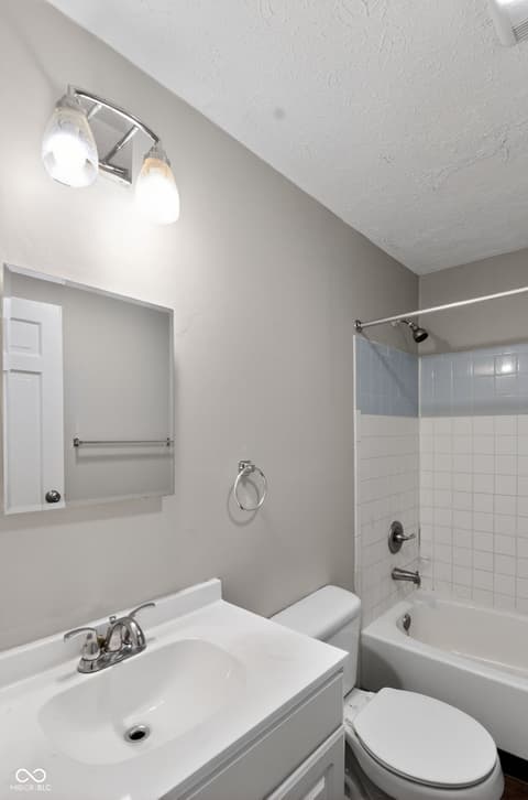 Photo of 11343 Coolee Circle, Indianapolis, IN