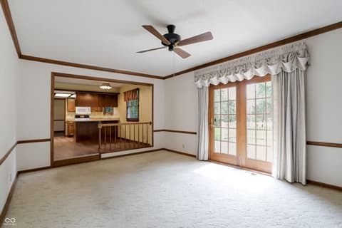 Photo of 35 Village Court, Zionsville, IN