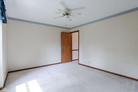 Photo of 35 Village Court, Zionsville, IN