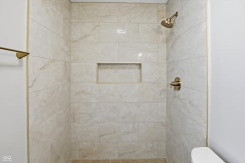 Photo of 7402 5 Points Road, Indianapolis, IN