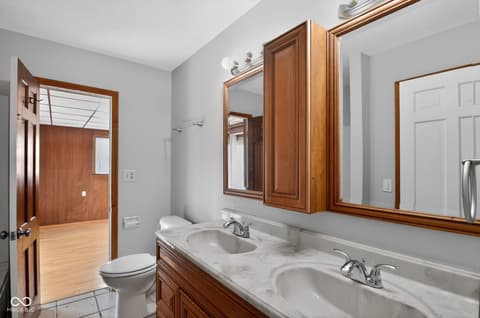 Photo of 802 Chapel Hill Road, Indianapolis, IN
