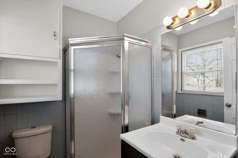 Photo of 802 Chapel Hill Road, Indianapolis, IN