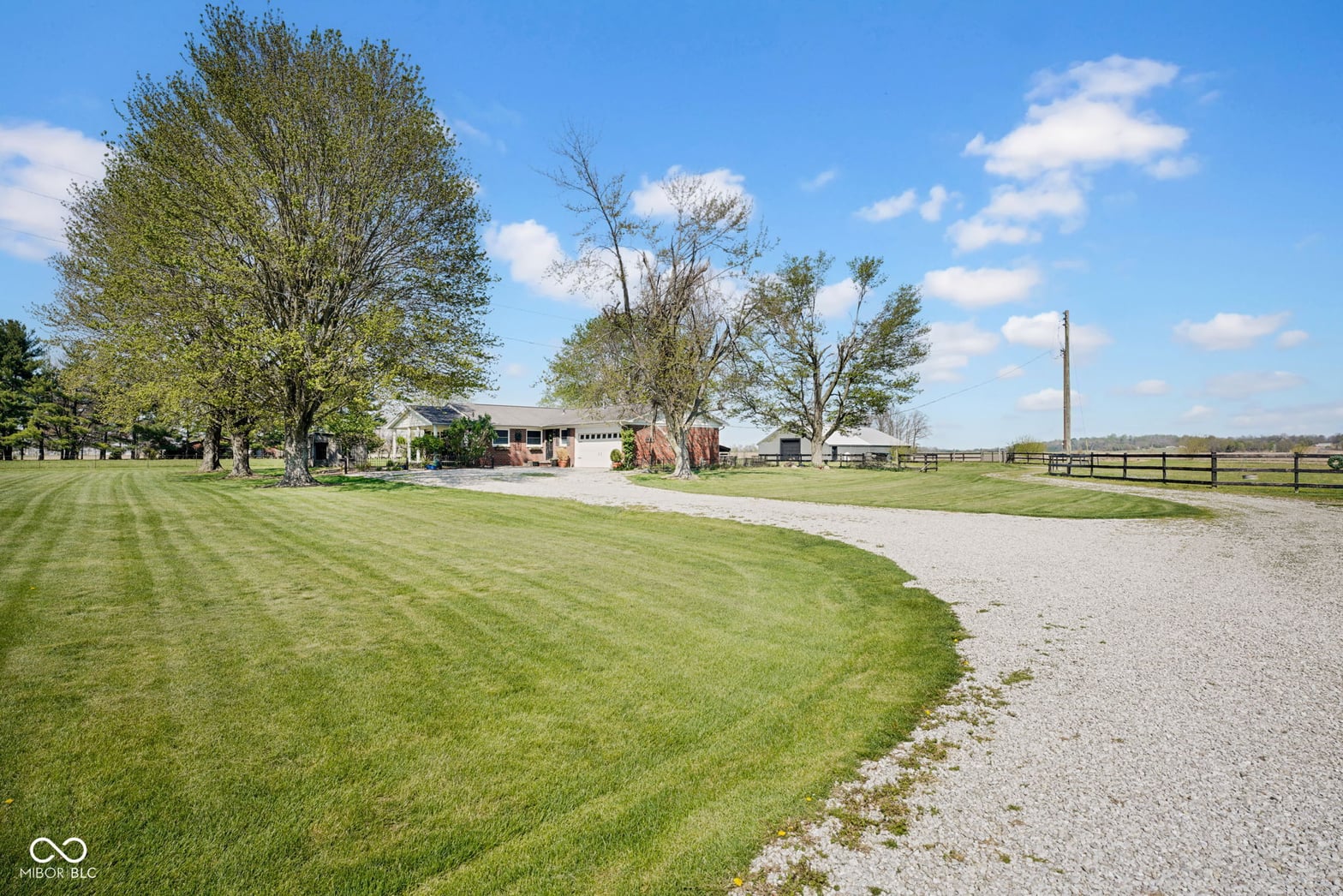 Photo of 1365 N County Road 700 E, Seymour, IN