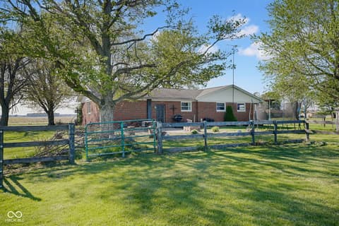 Photo of 1365 N County Road 700 E, Seymour, IN