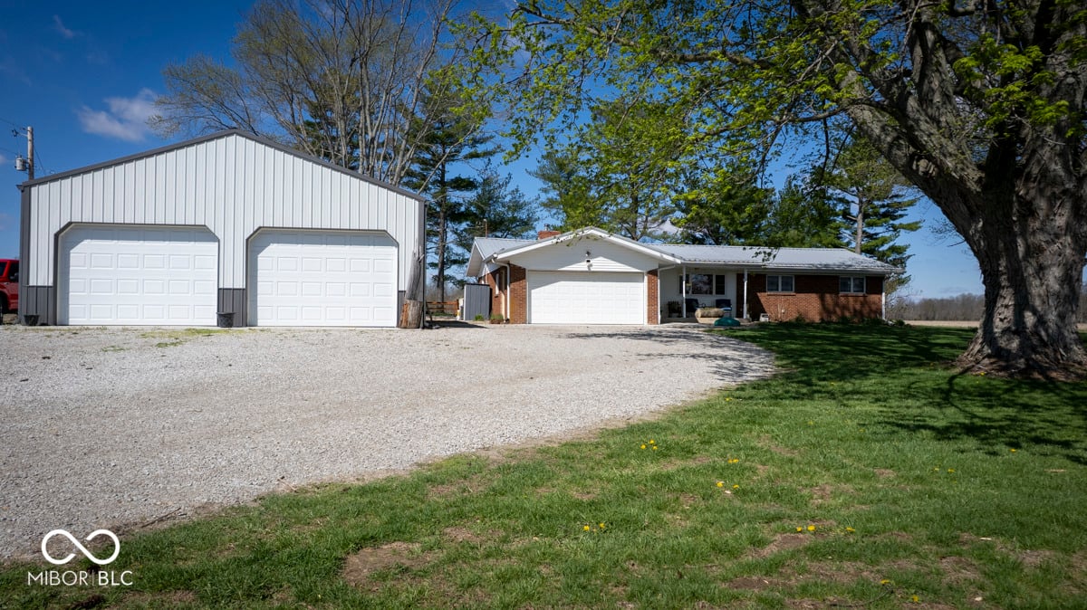 Front exterior at 10018 N County Road 675 E, Roachdale, IN