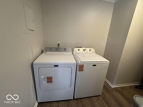 Laundry room at 1523 W 8th Street, Bloomington, IN