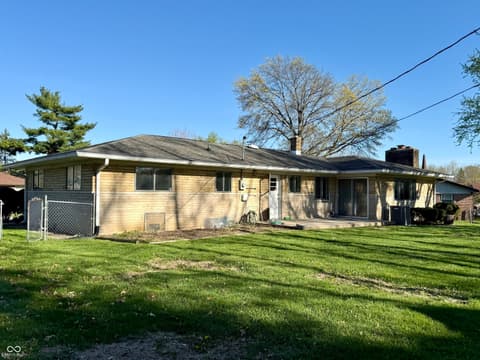 Photo of 8226 Laura Lynne Lane, Indianapolis, IN