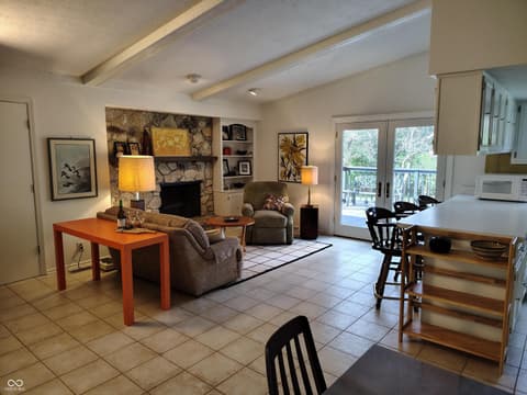 Living room at 3138 Albright Court, Indianapolis, IN