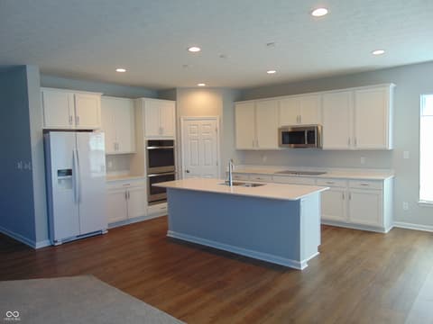 Photo of 2248 Somerset Drive, Franklin, IN