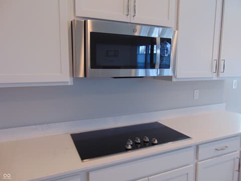 Photo of 2248 Somerset Drive, Franklin, IN