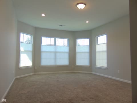 Photo of 2248 Somerset Drive, Franklin, IN