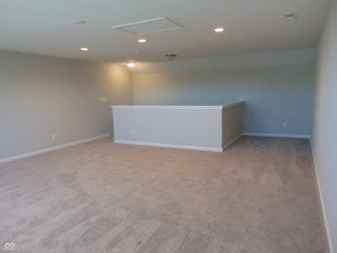Photo of 2248 Somerset Drive, Franklin, IN