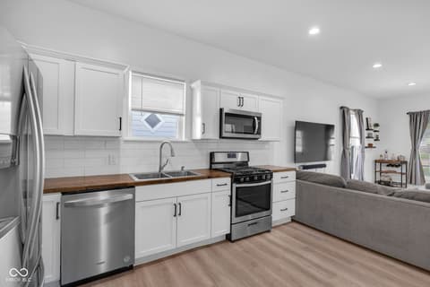 Photo of 1015 E Raymond Street, Indianapolis, IN