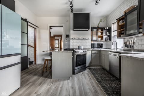 Photo of 850 N College Avenue, Indianapolis, IN