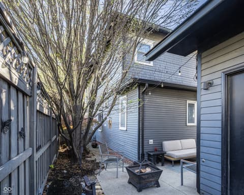 Photo of 850 N College Avenue, Indianapolis, IN