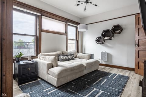 Photo of 850 N College Avenue, Indianapolis, IN