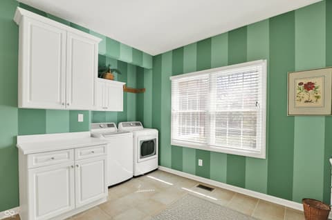 Laundry room at 5771 Osprey Way, Carmel, IN