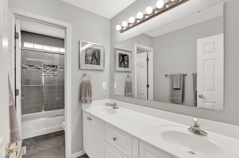 Bathroom at 5771 Osprey Way, Carmel, IN