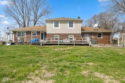 Photo of 2367 E 400 N, Whiteland, IN