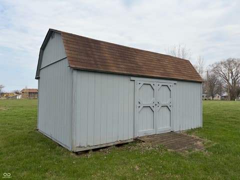 Storage — 2367 E 400 N, Whiteland, IN