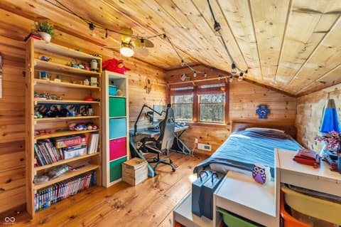 Photo of 12980 W Lake Road, Seymour, IN
