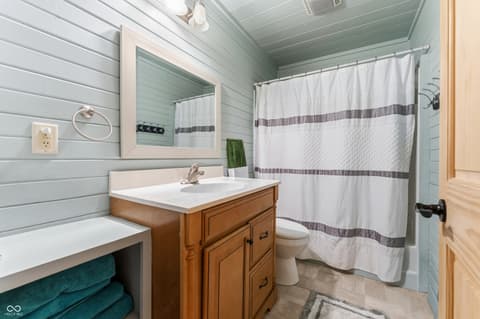 Photo of 12980 W Lake Road, Seymour, IN