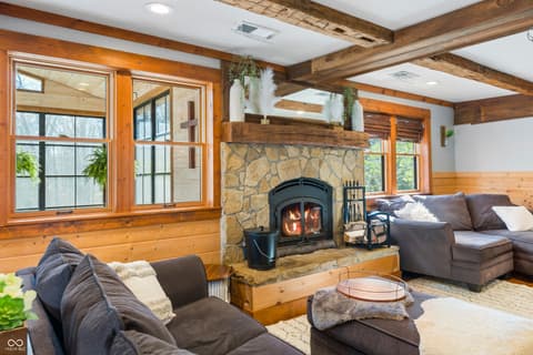 Photo of 12980 W Lake Road, Seymour, IN