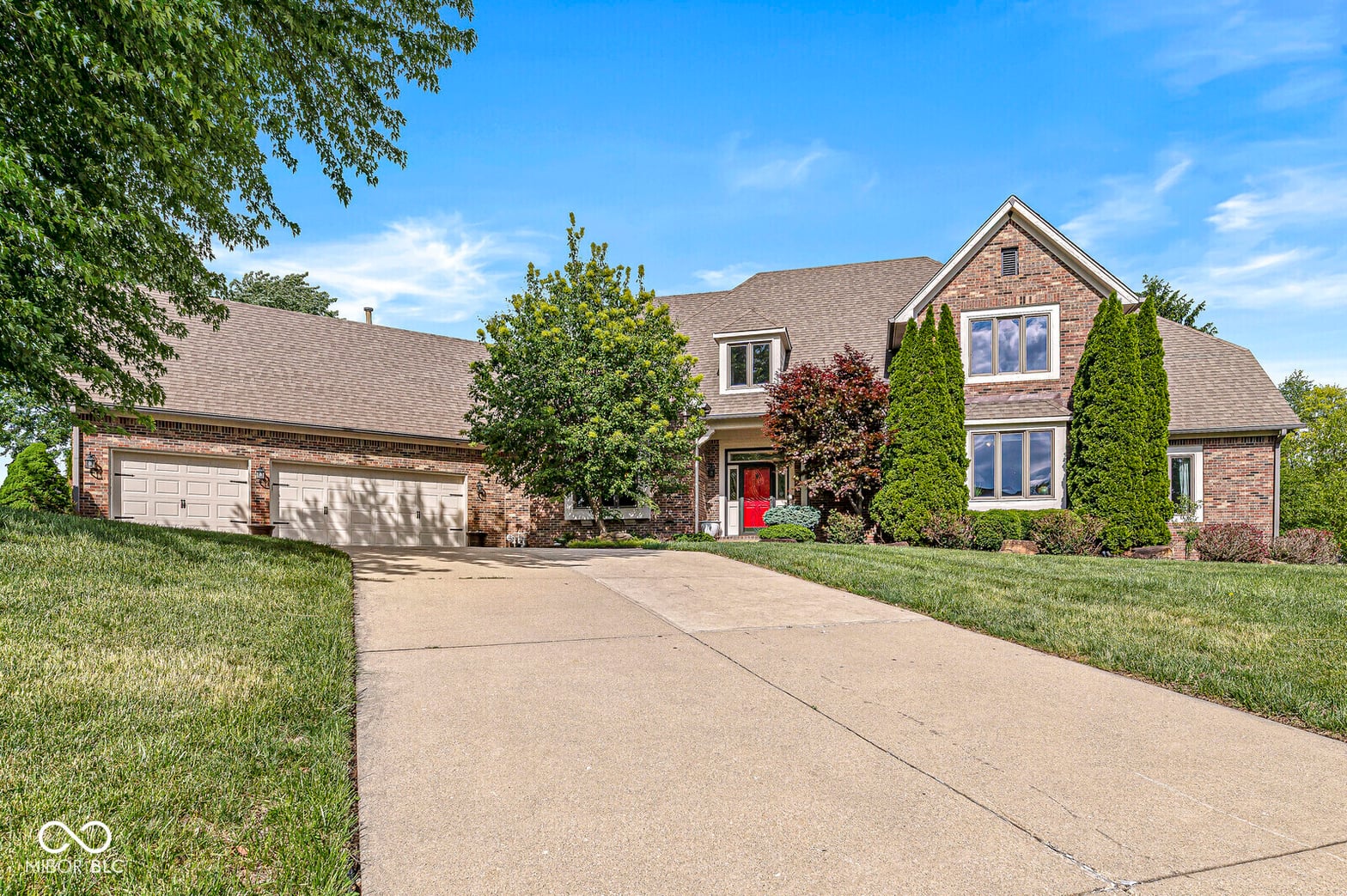 Front exterior at 7307 Bunker Hill Crest, Indianapolis, IN