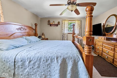 Photo of 1323 S River Road, Attica, IN