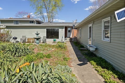 Photo of 1323 S River Road, Attica, IN