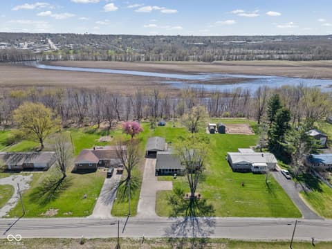 Photo of 1323 S River Road, Attica, IN