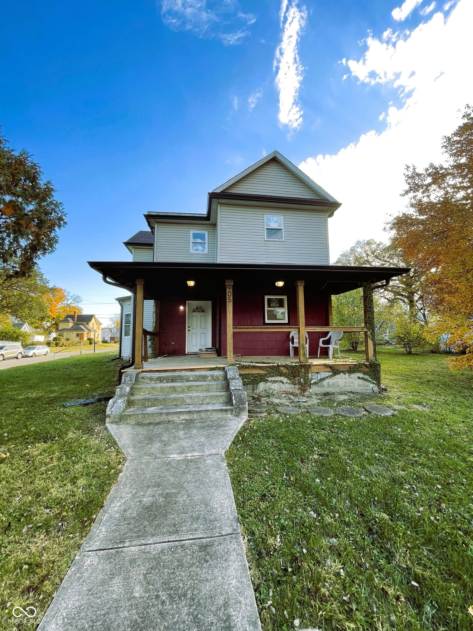 Front exterior at 905 W 3rd Street, Anderson, IN