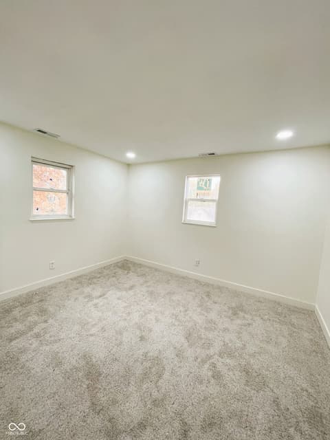 Photo of 905 W 3rd Street, Anderson, IN