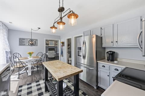 Photo of 7719 Cherrybark Drive, Indianapolis, IN